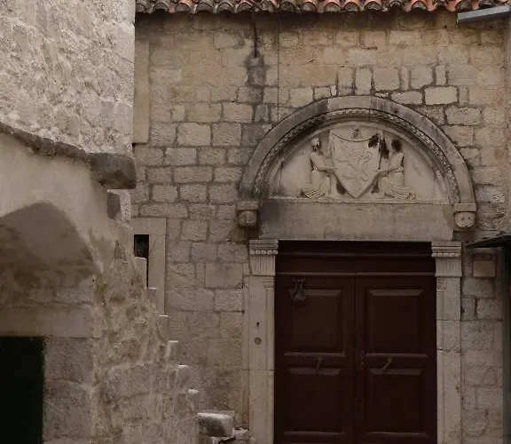 Kuzmanić Trogir