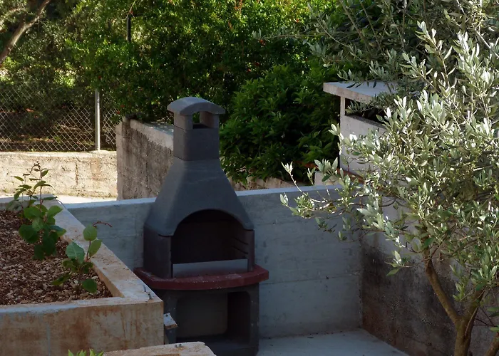 アパート Kuzmanic トロギール