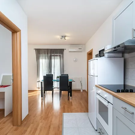 Kuzmanic * Трогир