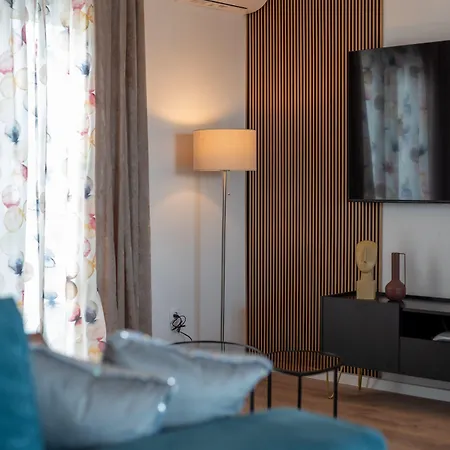 Kuzmanic Апартаменты Трогир